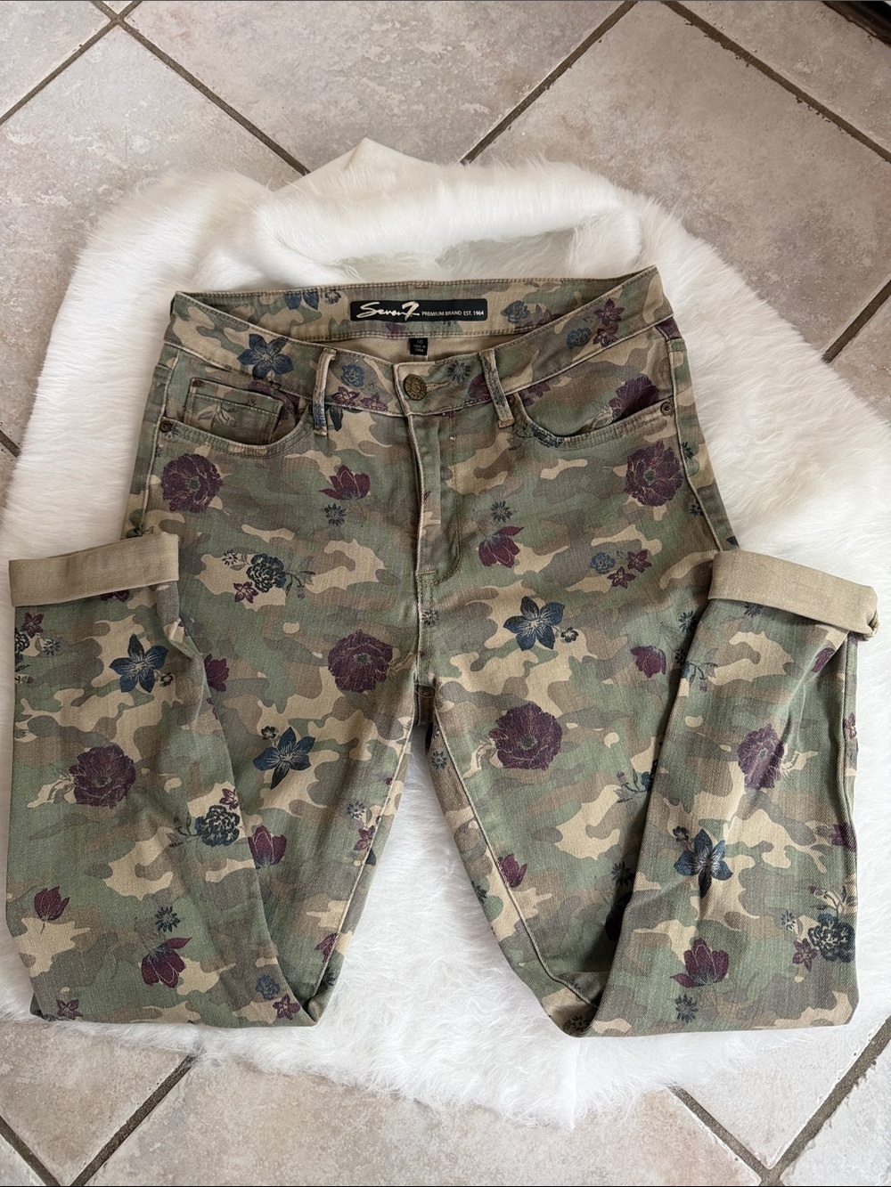 Seven7 Women's Skinny Jeans - Camo Green with Tan and Purple Floral